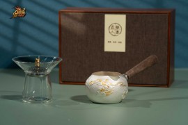 魔域年兽灵蛇养成革新，购蛇必返魔石，祈福豪赠茅台、三折叠！